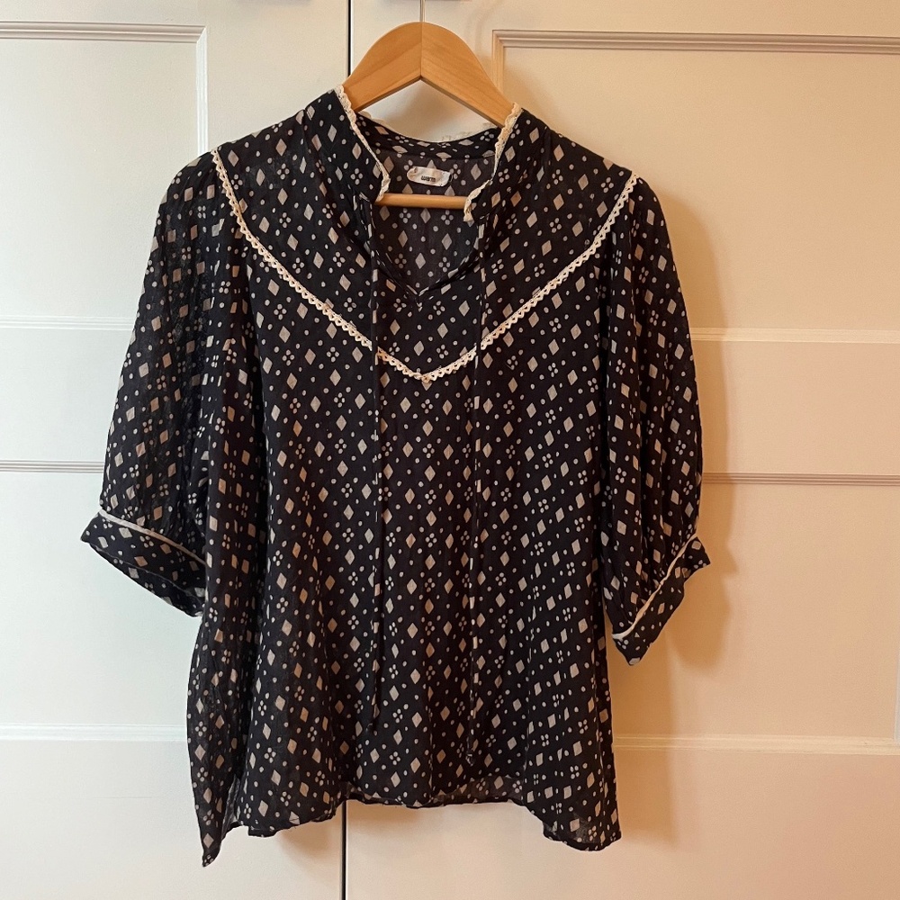 Warm NY dark navy short-sleeve blouse